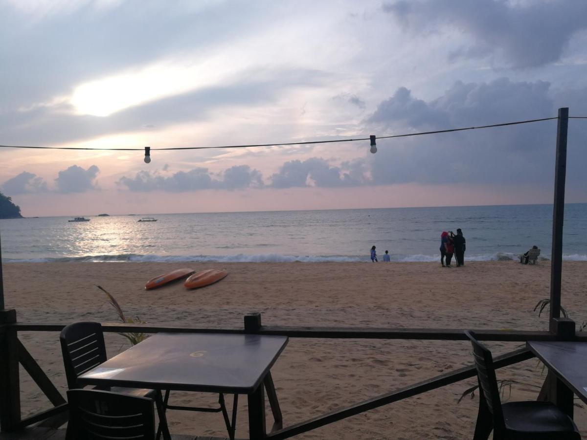 Kampong Juara Rainbow Tioman Cottage מראה חיצוני תמונה
