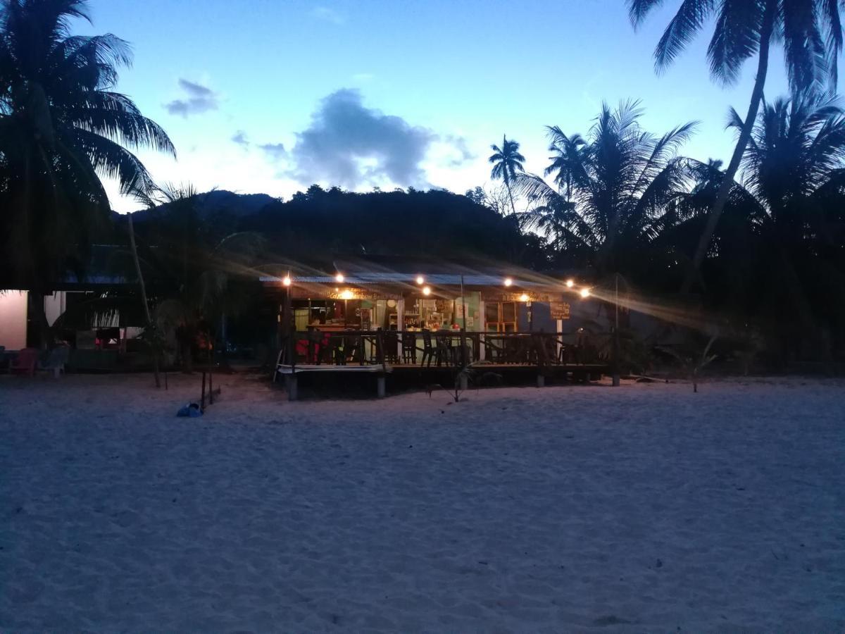 Kampong Juara Rainbow Tioman Cottage מראה חיצוני תמונה