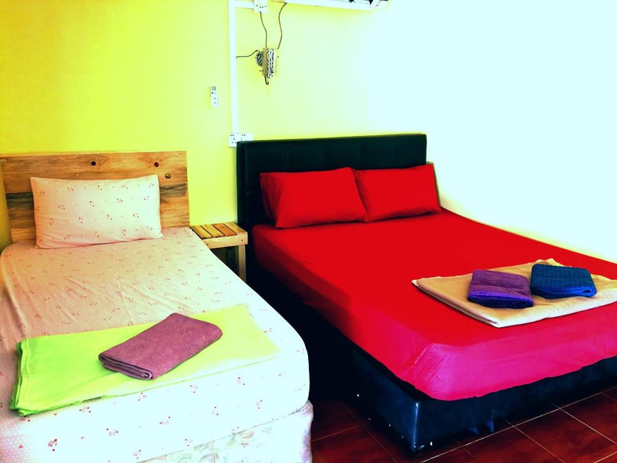 Kampong Juara Rainbow Tioman Cottage מראה חיצוני תמונה