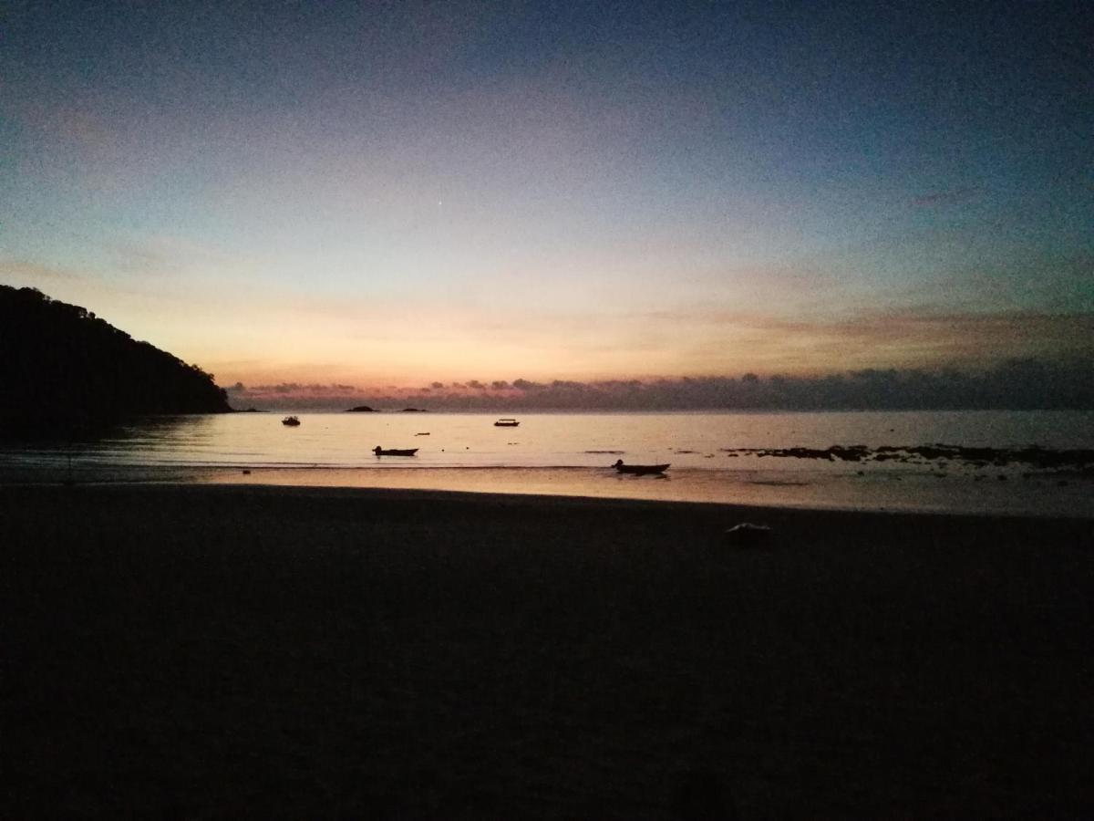 Kampong Juara Rainbow Tioman Cottage מראה חיצוני תמונה