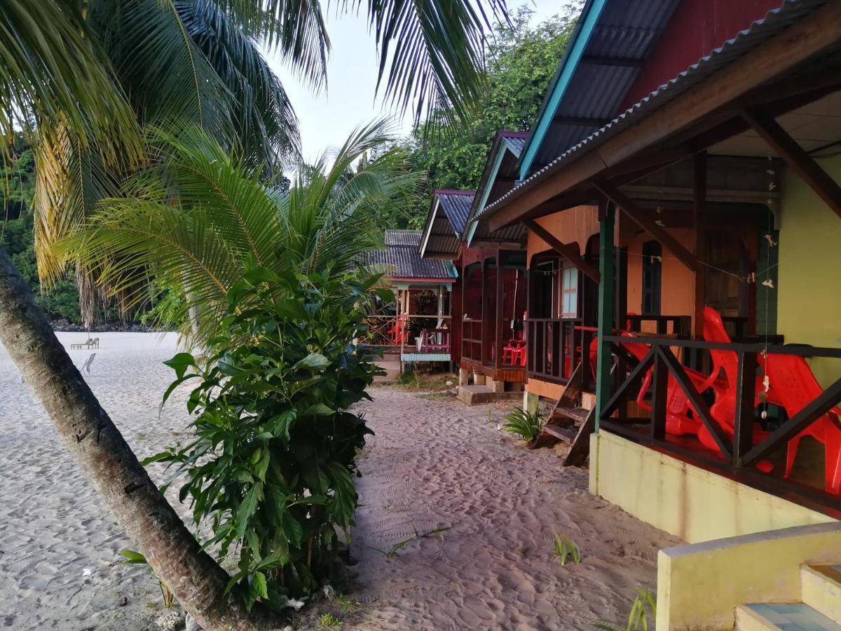 Kampong Juara Rainbow Tioman Cottage מראה חיצוני תמונה